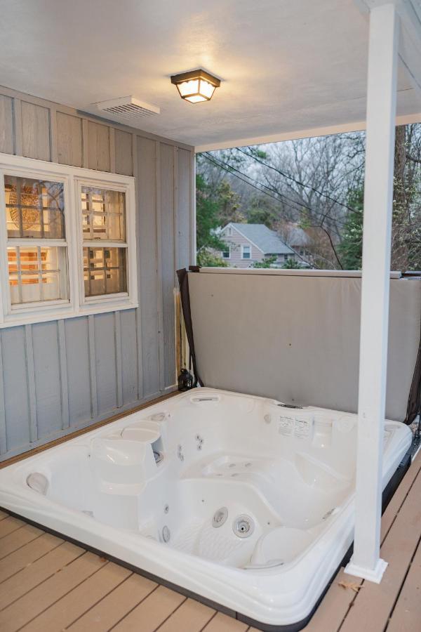 Cowry Acres - 11 Acre Enchanted Retreat, Hot Tub * New Hope