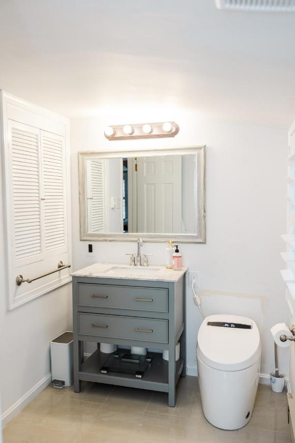 Cowry Acres - 11 Acre Enchanted Retreat, Hot Tub New Hope