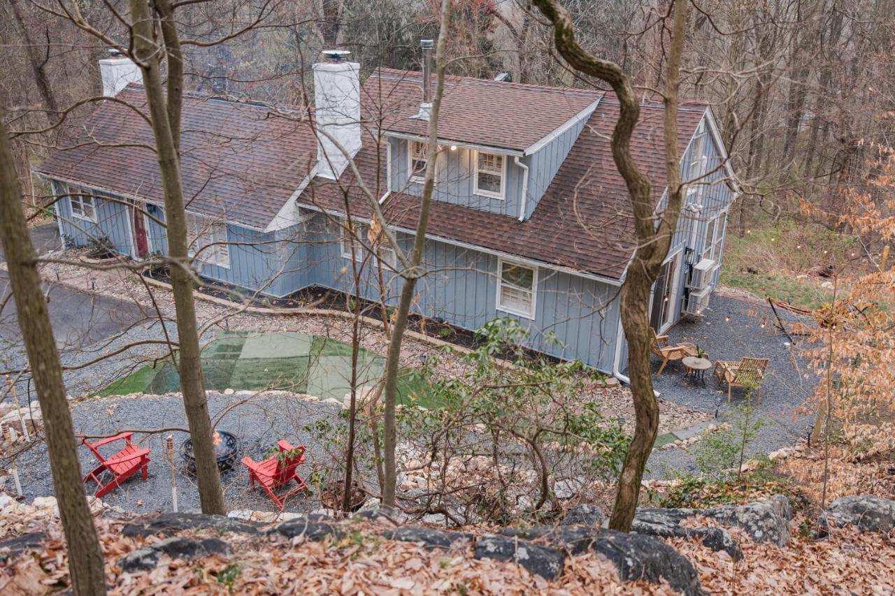 Cowry Acres - 11 Acre Enchanted Retreat, Hot Tub Villa New Hope